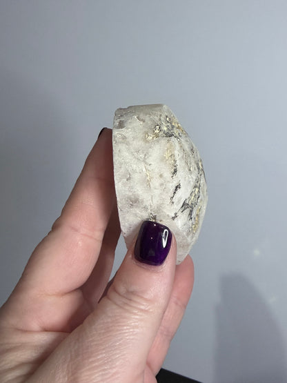 Quartz Druzy Geode Heart Free Standing