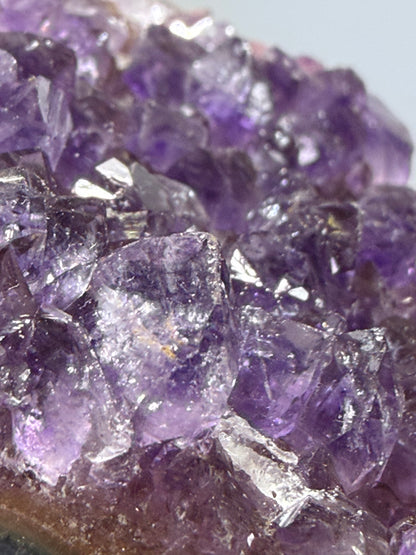 Amethyst Druzy Heart Cluster With Stand – 5.8cm (D)