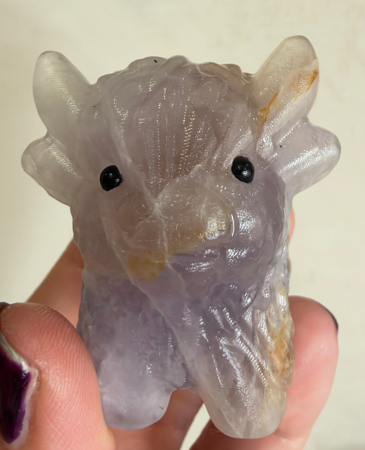 Highland Cow Purple Fluorite Carving – 5–6 cm