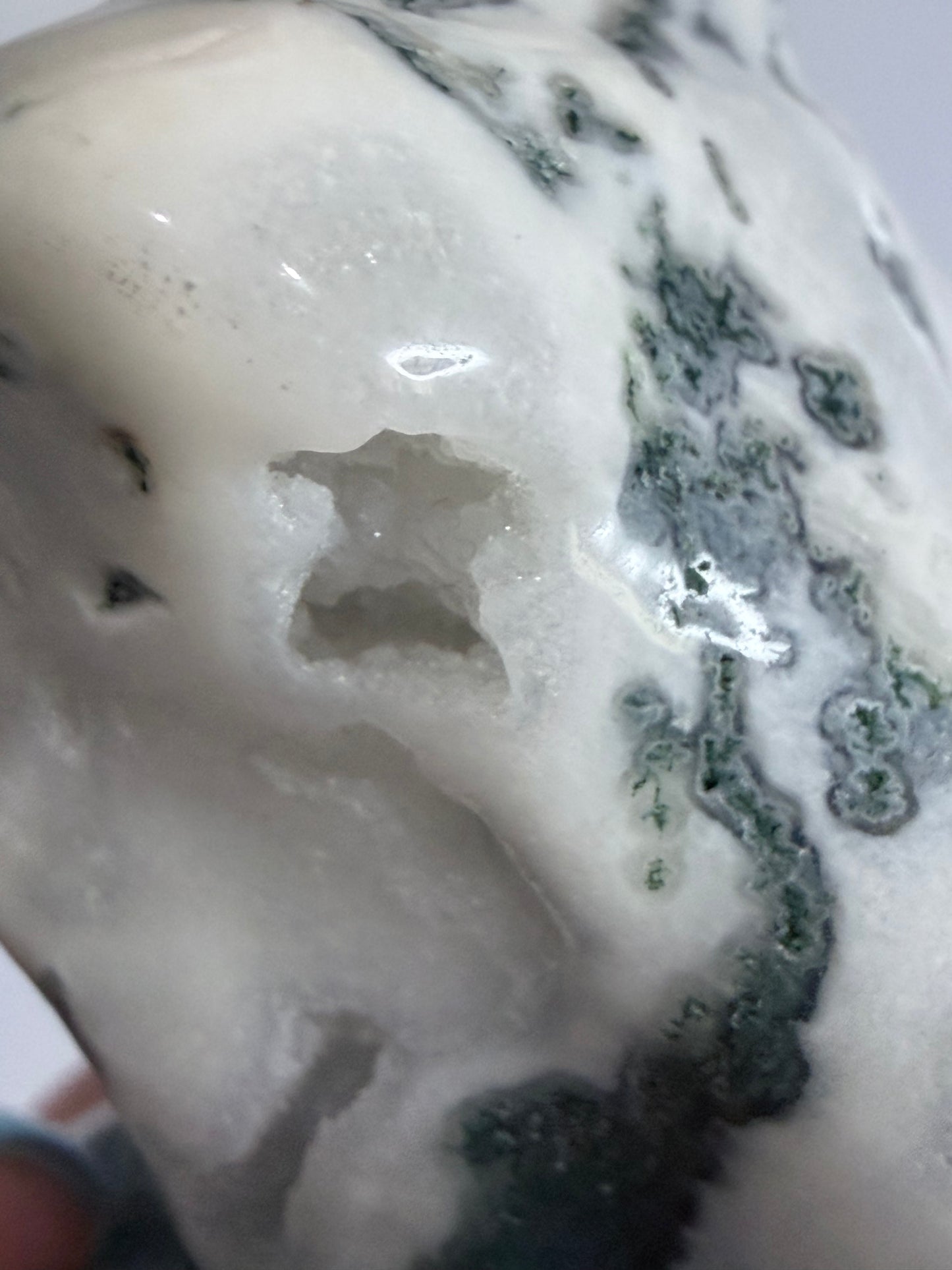 Moss Agate Goddess Statement Torso Carving – 544g - 12.5cm