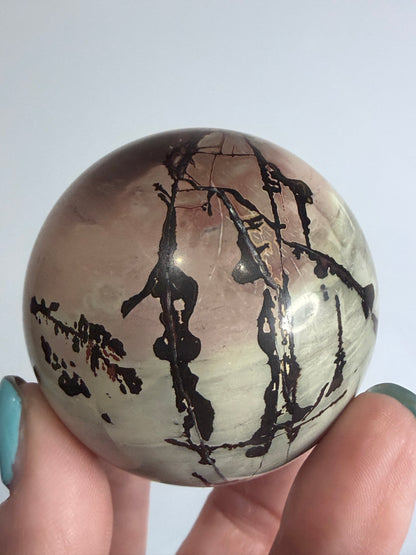 Picture Jasper Sphere – 5.3 cm (212 g) B