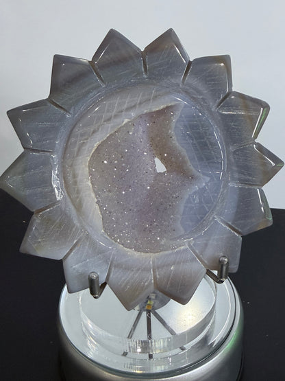 Agate Druzy Sunflower Carving with Acrylic Display Stand – 12.5cm | 262g