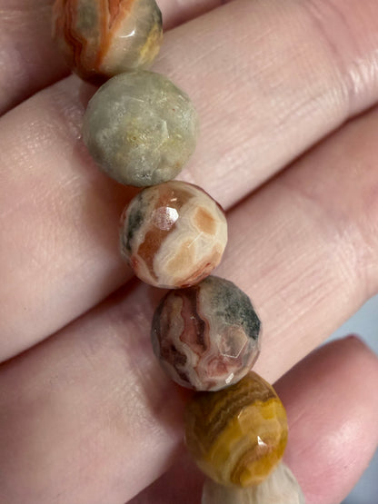 8mm Crazy Lace Agate Faceted Bracelet

Joy • Balance • Positive Energy