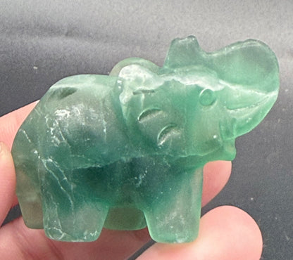 Green Fluorite Elephant – 5.3 × 3.8cm