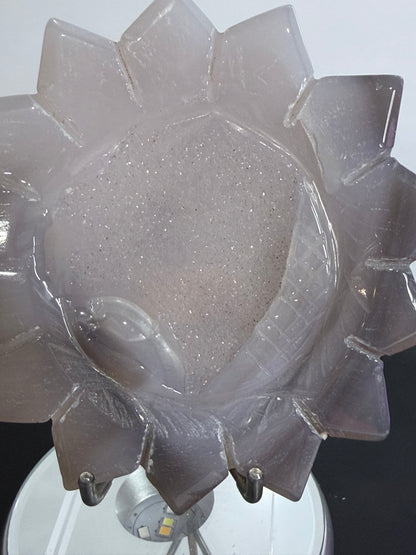 Agate Druzy Sunflower Carving with Acrylic Display Stand – 12.2cm | 251g
