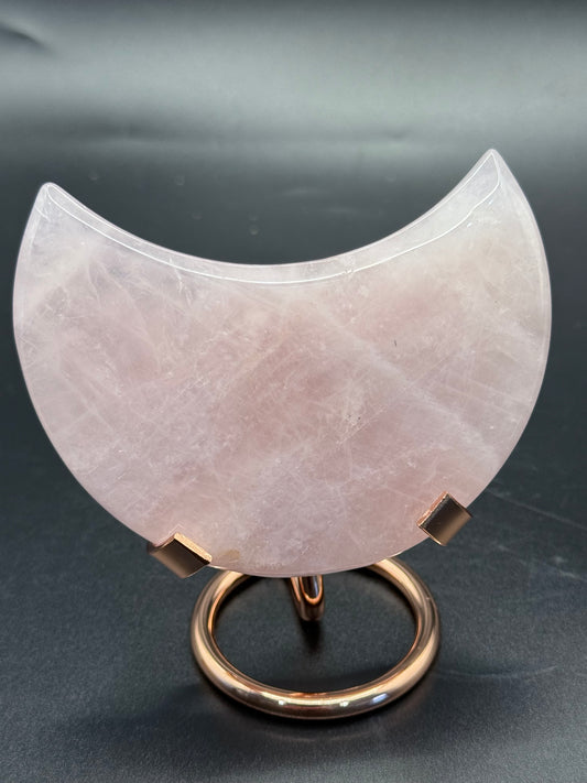 Rose Quartz Moon Carving with stand : 9.7x8.1cm 146g