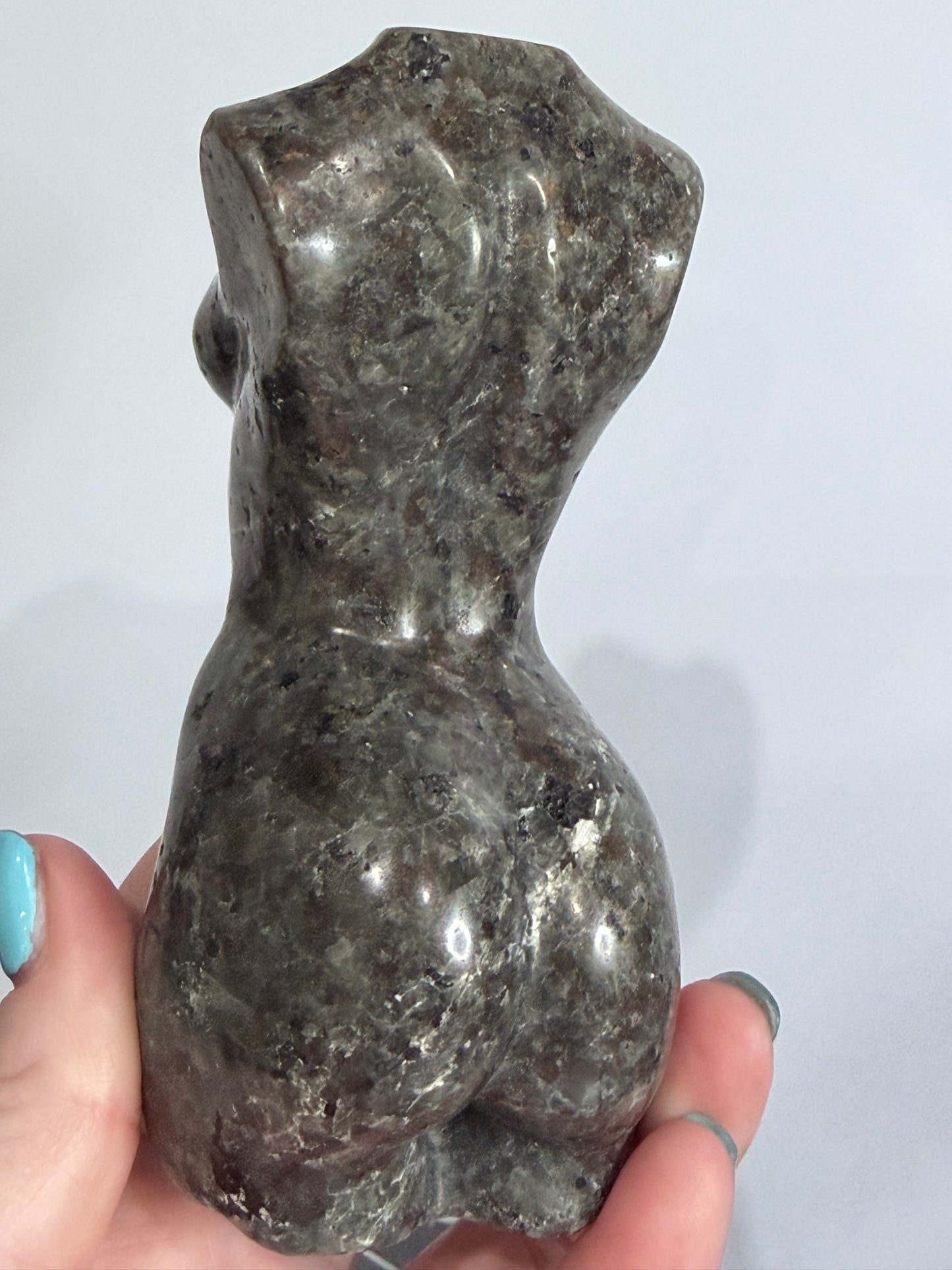 Yooperlite Goddess Torso – UV Reactive - 562g 12cm