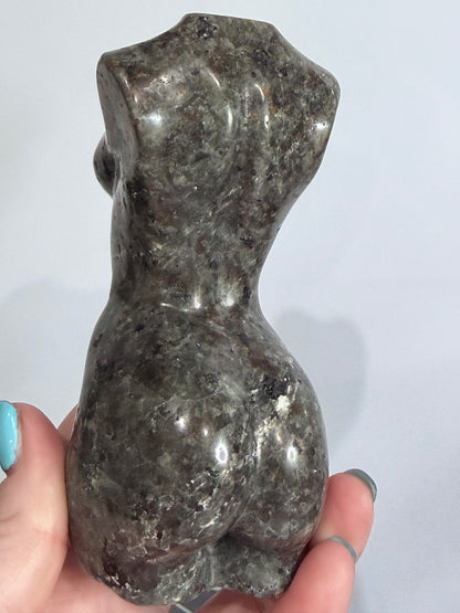 Yooperlite Goddess Torso – UV Reactive - 562g 12cm