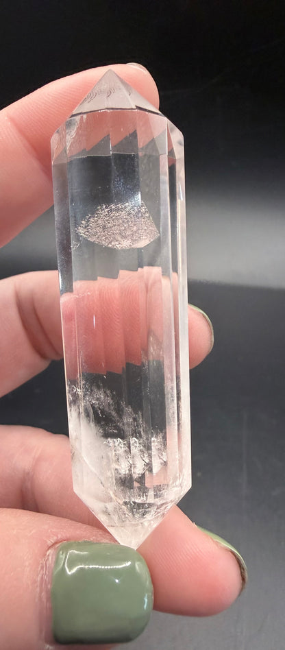 Clear Quartz Vogel Wand – 43 g | 7.3 × 2 cm