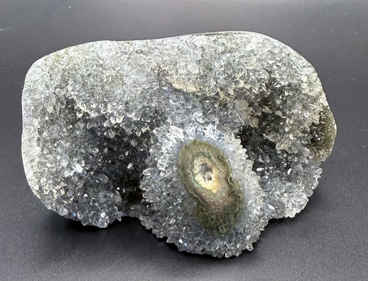 Green Amethyst Druzy Cluster with Stalactite Eye – 510g