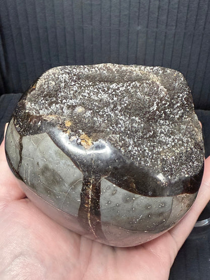 Septarian “Dino Egg” (1kg) – UV Reactive