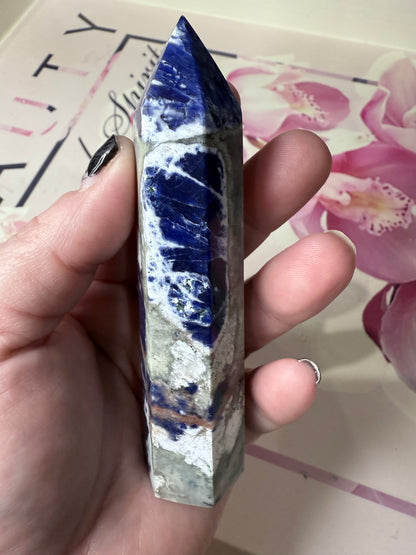 High Quality Sodalite Tower