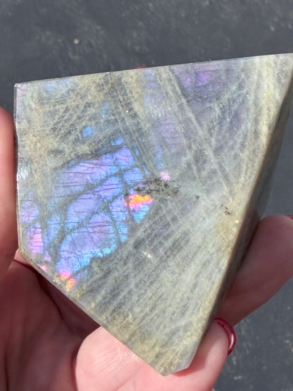 Labradorite Crystal Freeform – Multicolour Flash | 122g

Enhances intuition and psychic awareness