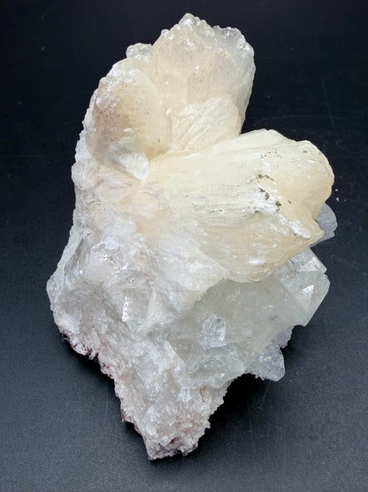 Stilbite on Apophyllite with Chrysocolla on Back