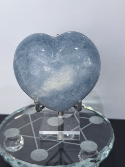 Blue Calcite Chubby Heart– 263g - 7.5cm