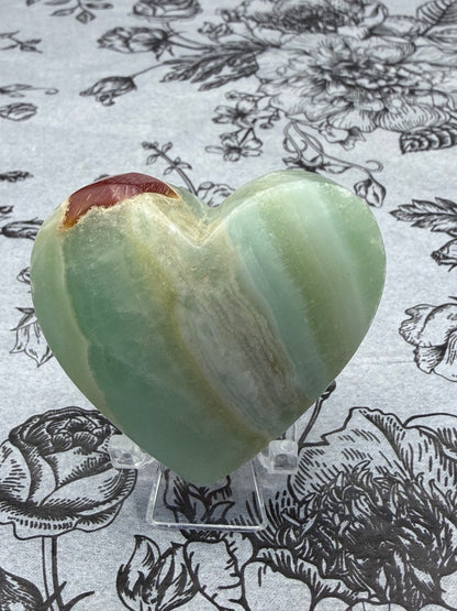 Green Onyx Heart (Self-Standing) – 5.3 x 5cm (90g)