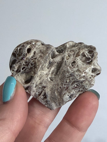 Sphalerite Free-Standing Heart E 5.4cm