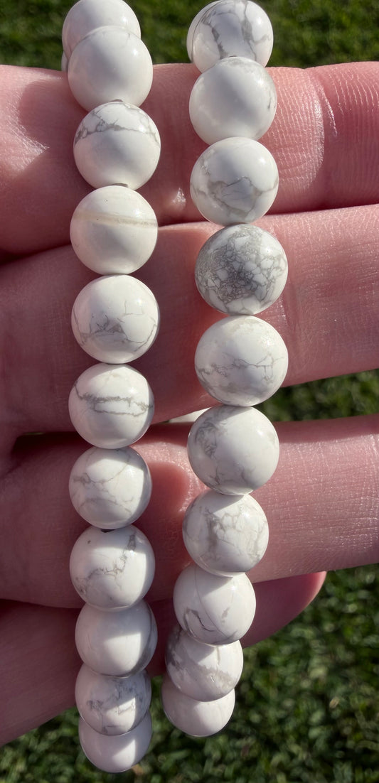 8mm Howlite Bracelet