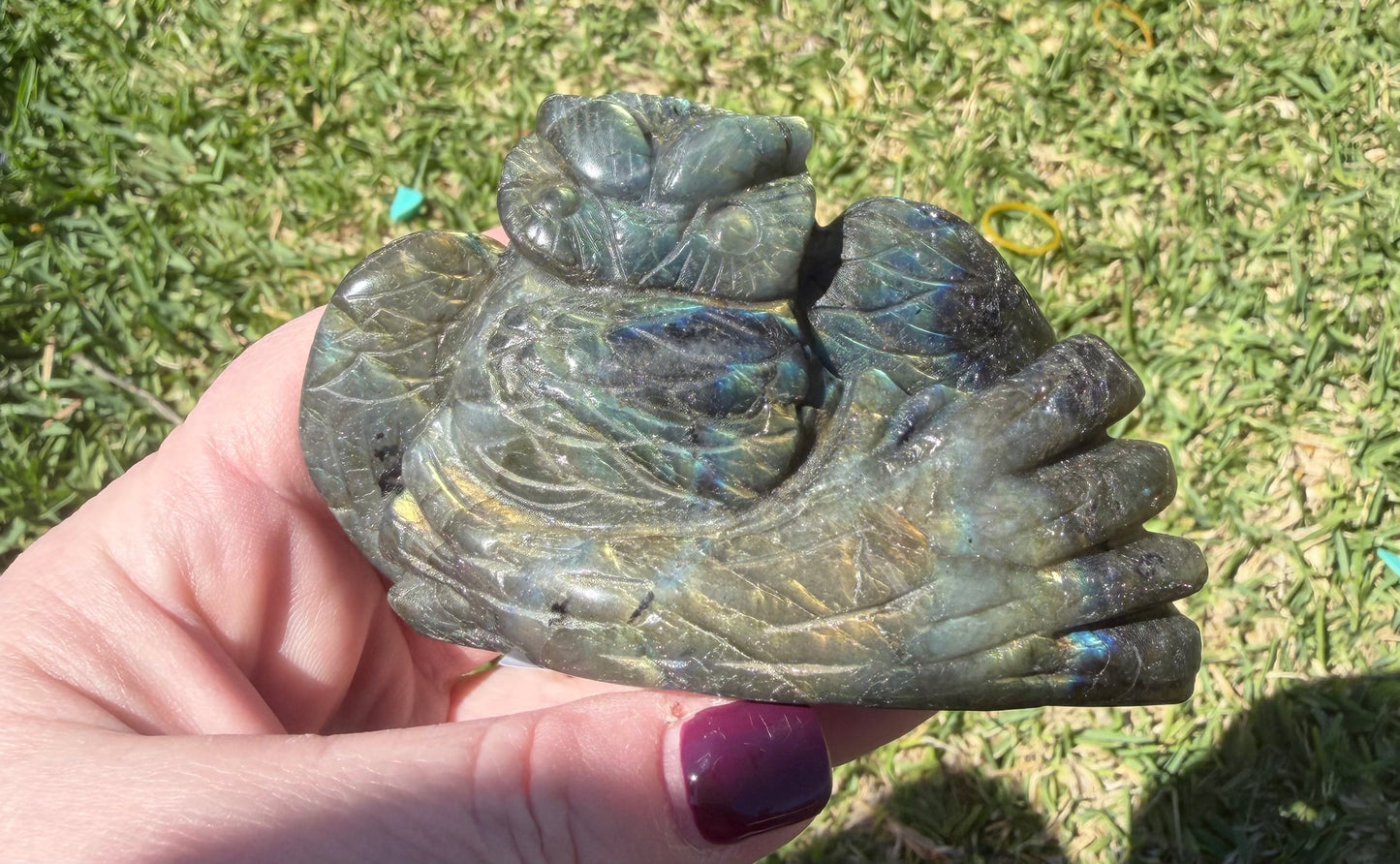 Labradorite Owl Carving – 236g (Gold & Blue Flash)