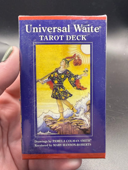 Universal Waite® Tarot Deck – 78 Cards & Guidebook