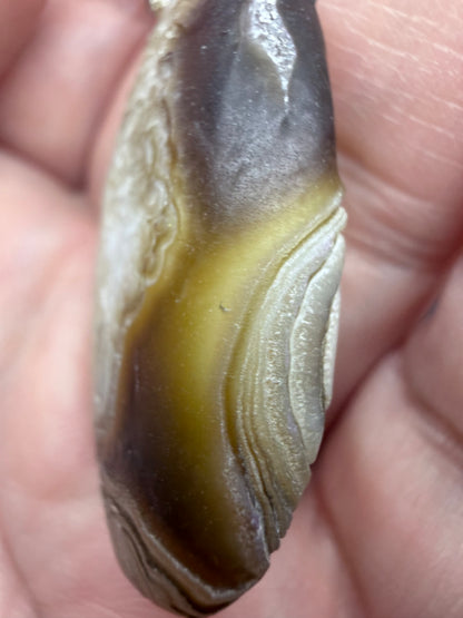 Gobi Eye Agate Pendant – Rare Desert Agate | 4cm