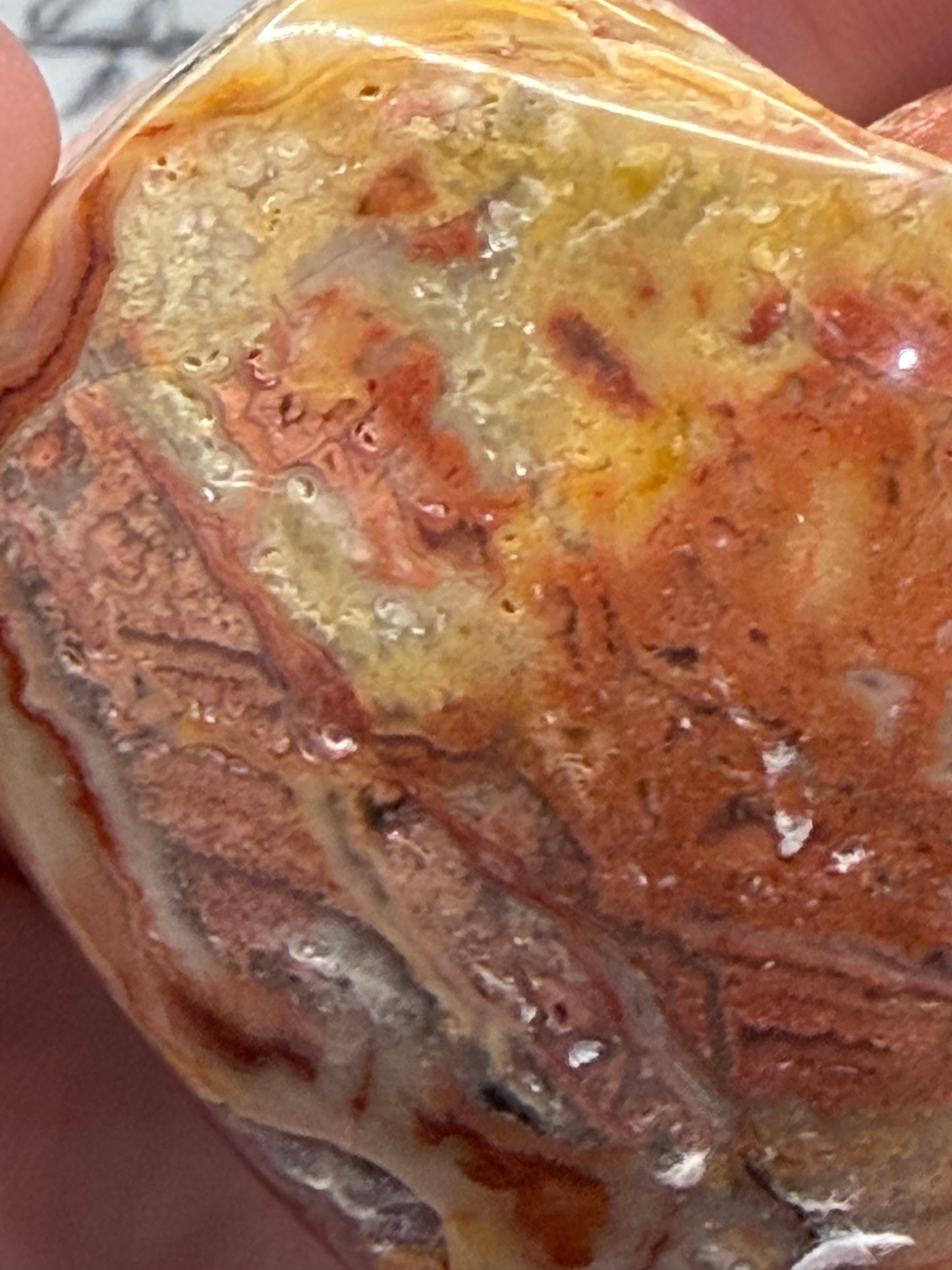 Crazy Lace Agate Heart – 87g | 5.1 x 5cm