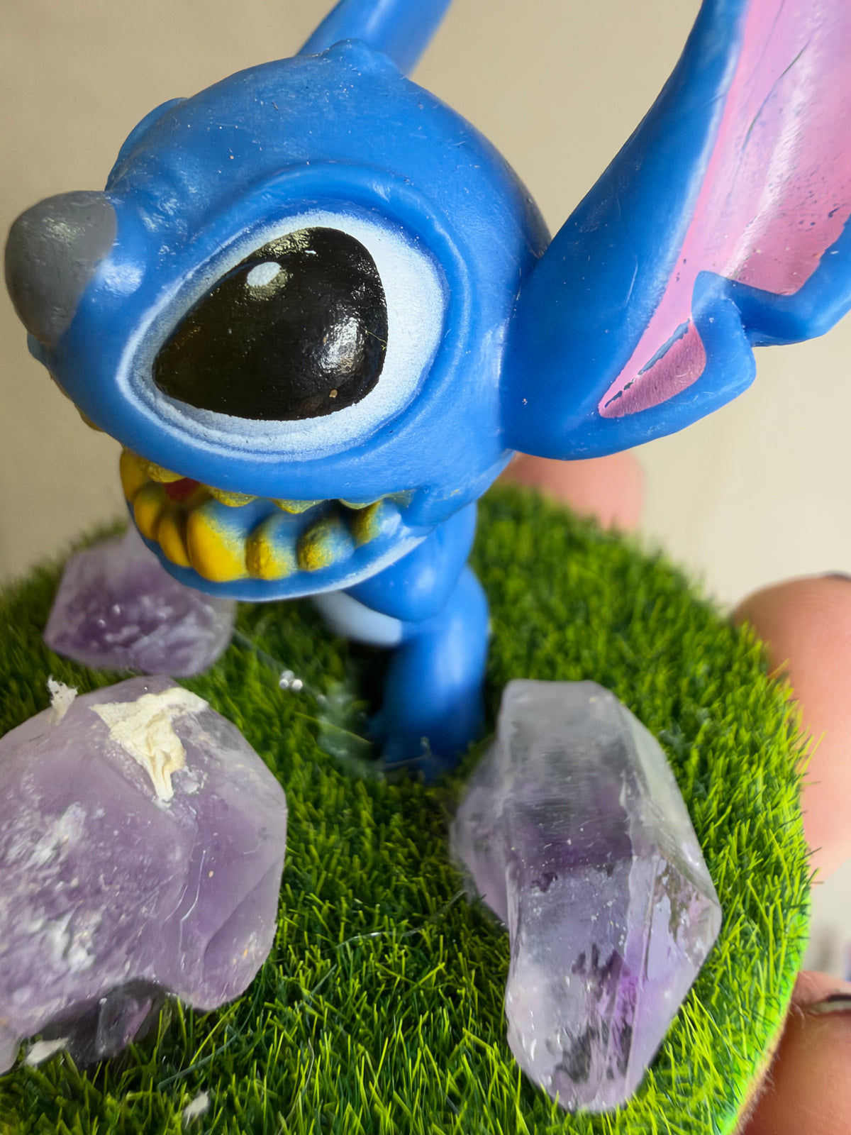 Cheeky Grin Stitch Amethyst Mini Crystal Garden – 4cm