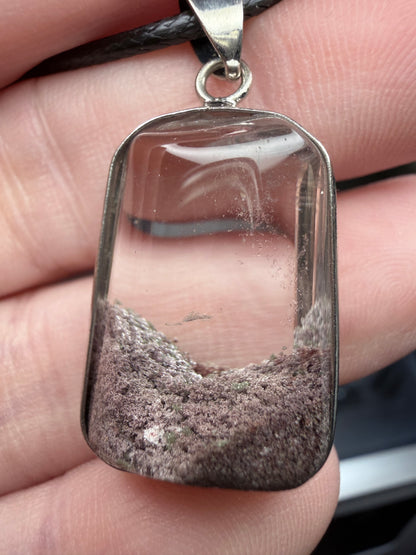 Garden Quartz (Lodolite) Pendant – Landscape Crystal with Cord (3.7cm)