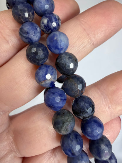 8mm Sodalite Faceted Bracelet

Clarity • Communication • Intuition