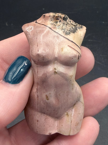 Dendritic Jasper Goddess Body Carving – 6 × 3 cm