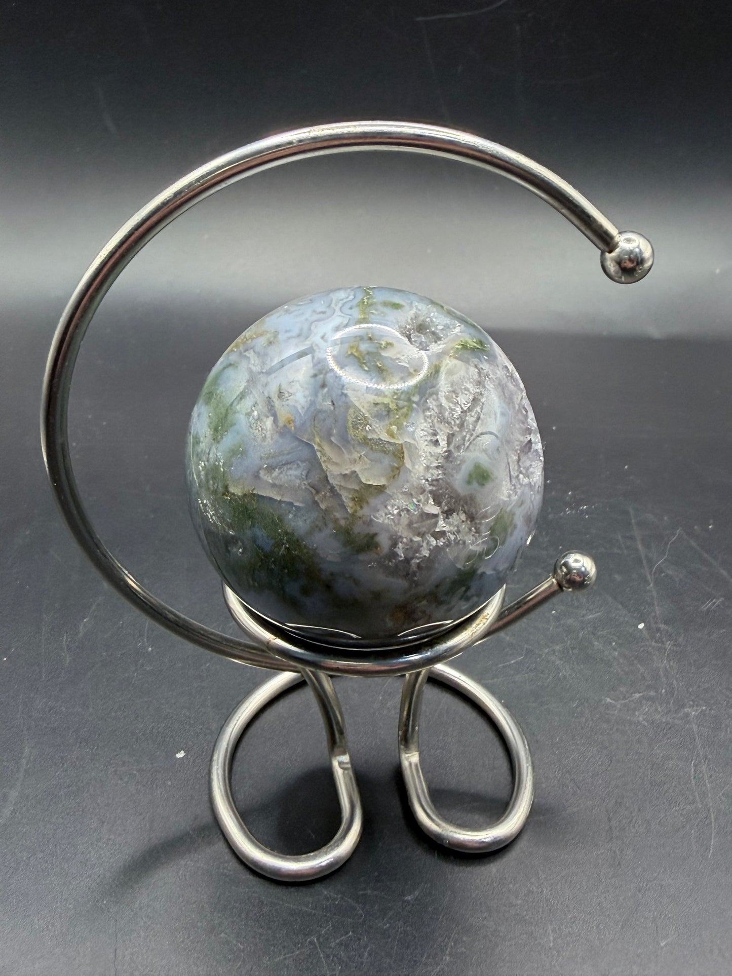 Metal Sphere Stand