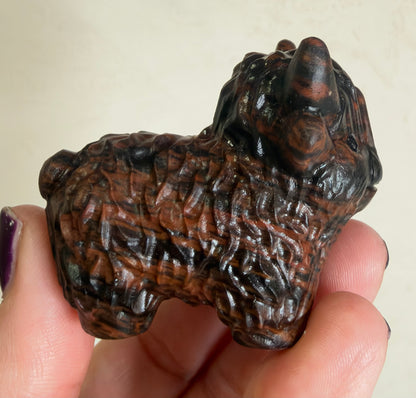 Highland Cow Mahogany Obsidian Carving – 5–6 cm