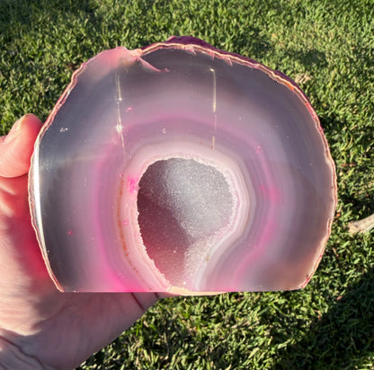 Pink Dyed Agate Geode Lamp – 1kg