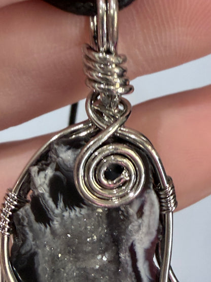925 Silver Druzy Agate Pendant – Wire Wrapped Statement Piece (4.8cm)