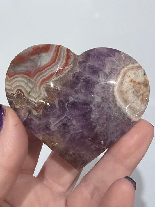 Amethyst & Agate Banded Heart – Self-Standing | 7.2 × 6.6 cm | 146g C