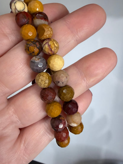 8mm Mookaite Jasper Bracelet

Grounding • Strength • Adventure