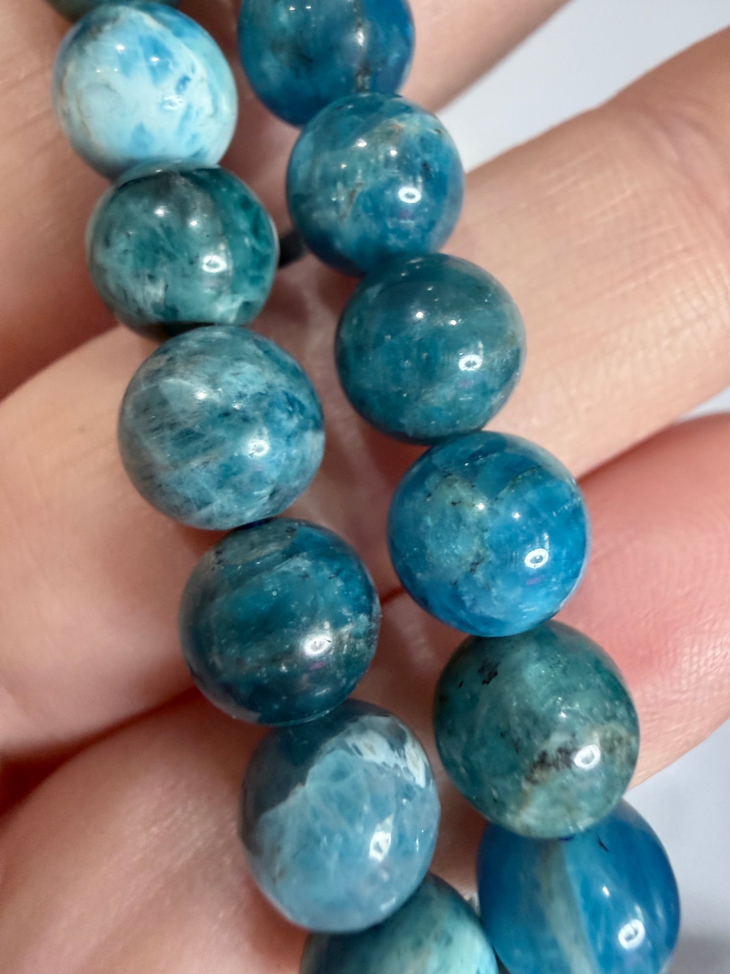 8mm Blue Apatite Bracelet

Motivation • Clarity • Personal Growth