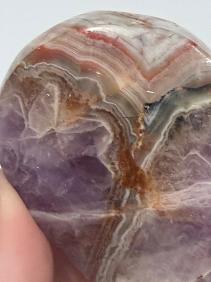 Amethyst & Agate Banded Heart – Free-Standing | 7.4 × 6.8 cm | 150 g B