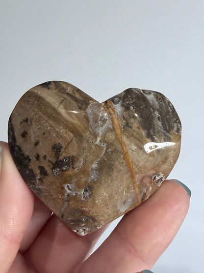 Sphalerite Free-Standing Heart – 90g C - 5.5cm