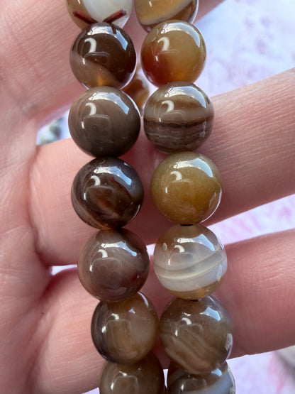 8mm Coffee Sardonyx Bracelet

Strength • Protection • Stability