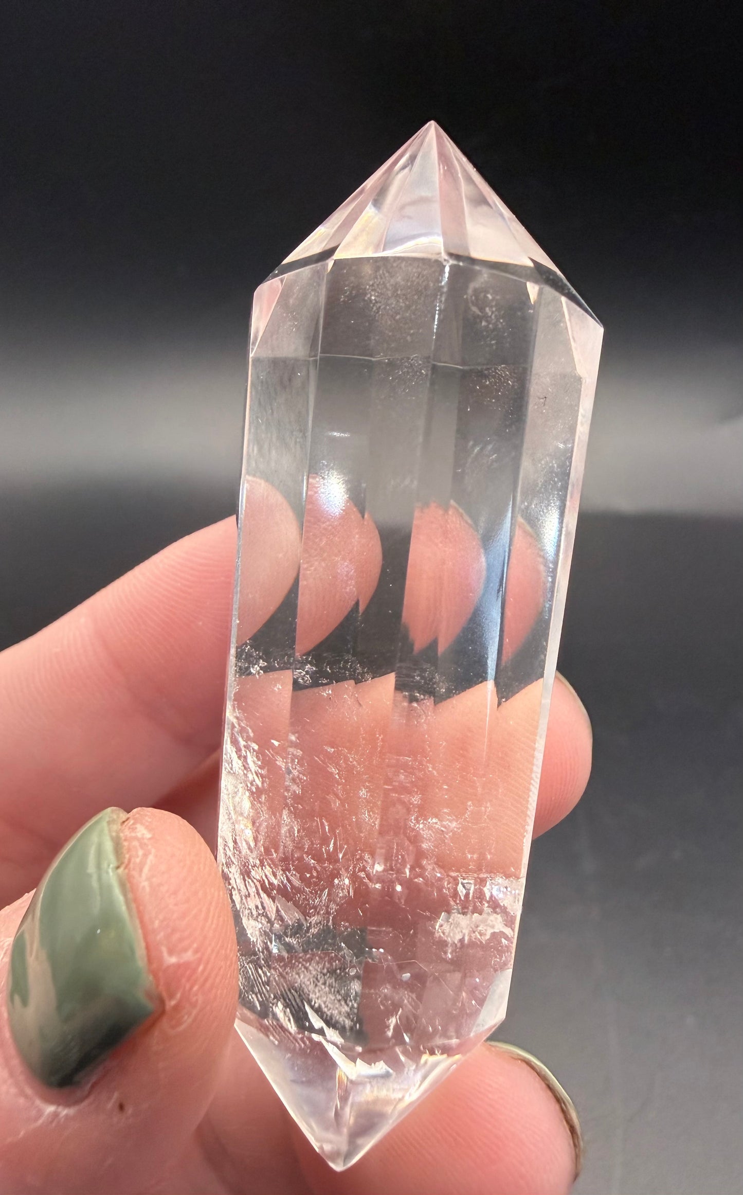 Clear Quartz Vogel Wand with Phantoms – 50 g | 7.2 × 4 cm