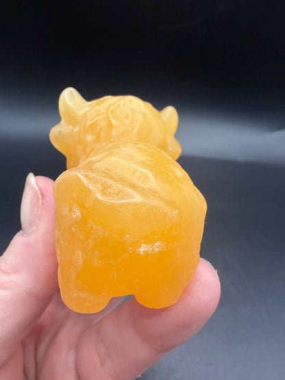 Orange Calcite Highland Cow Crystal Carving – 5.5cm