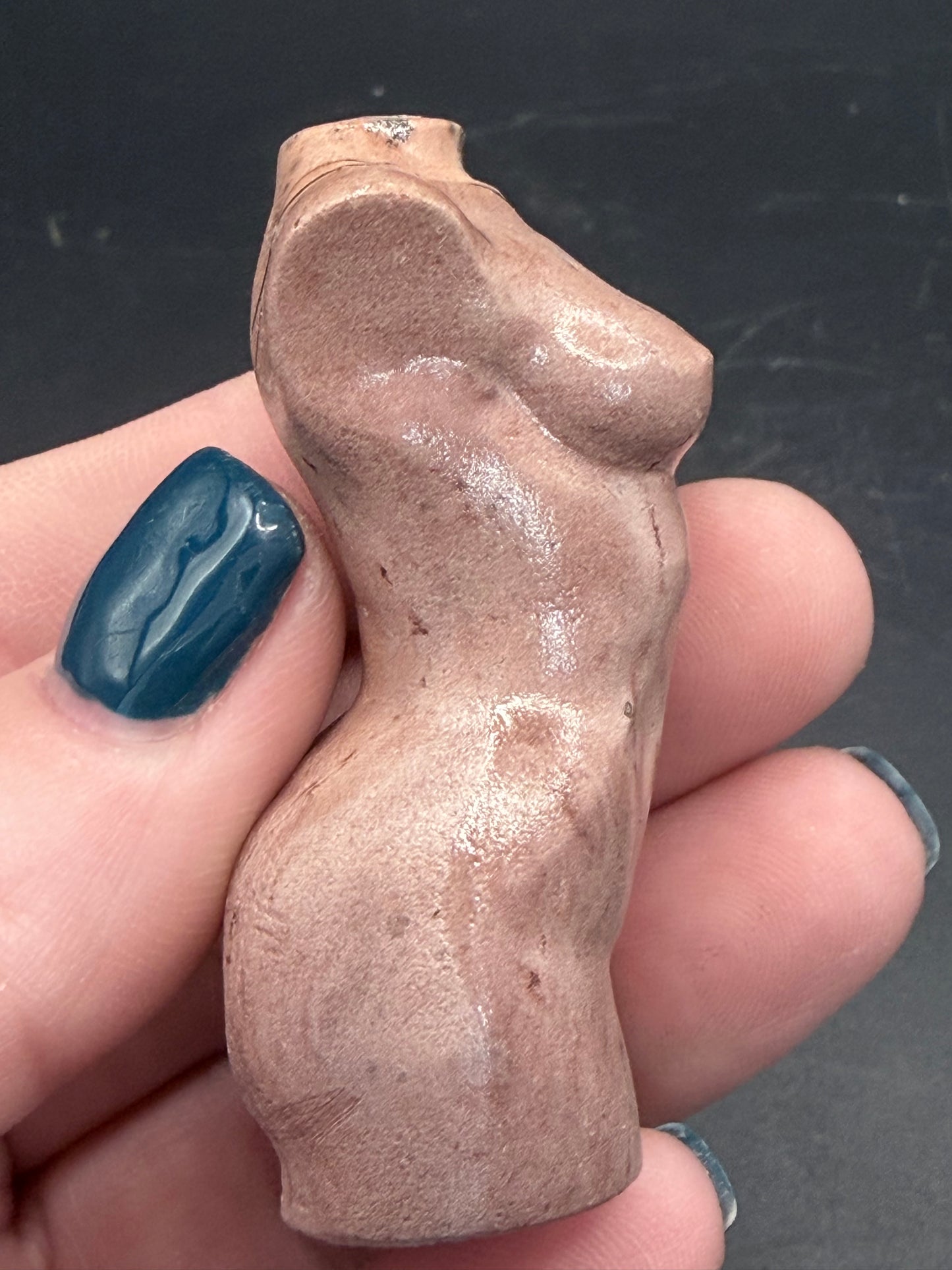 Dendritic Jasper Goddess Body Carving – 6 × 3 cm