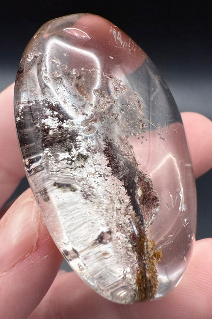 High Quality Garden Quartz (Lodolite) Palm Stone