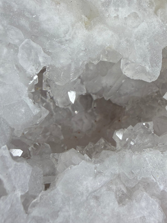 Quartz Druzy Geode Heart Free Standing 8.5cm