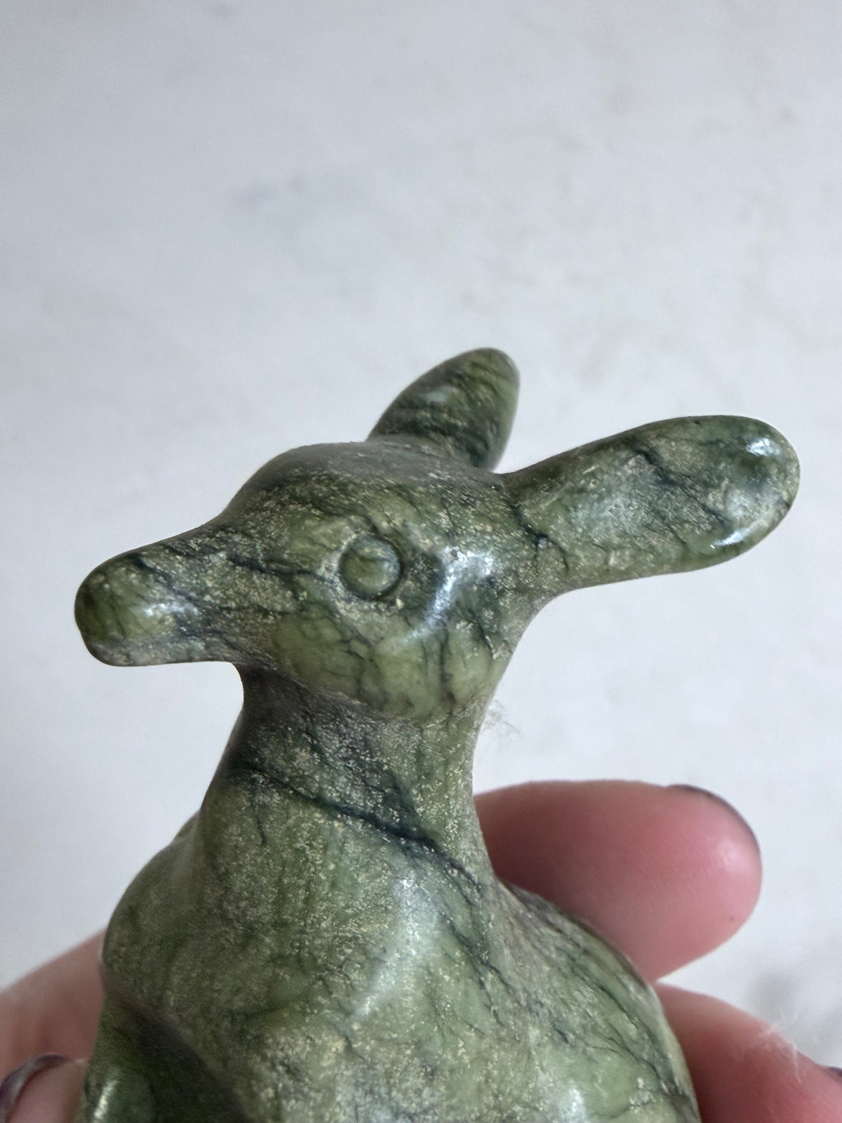 Green Serpentine Kangaroo Crystal Carving – 10cm
