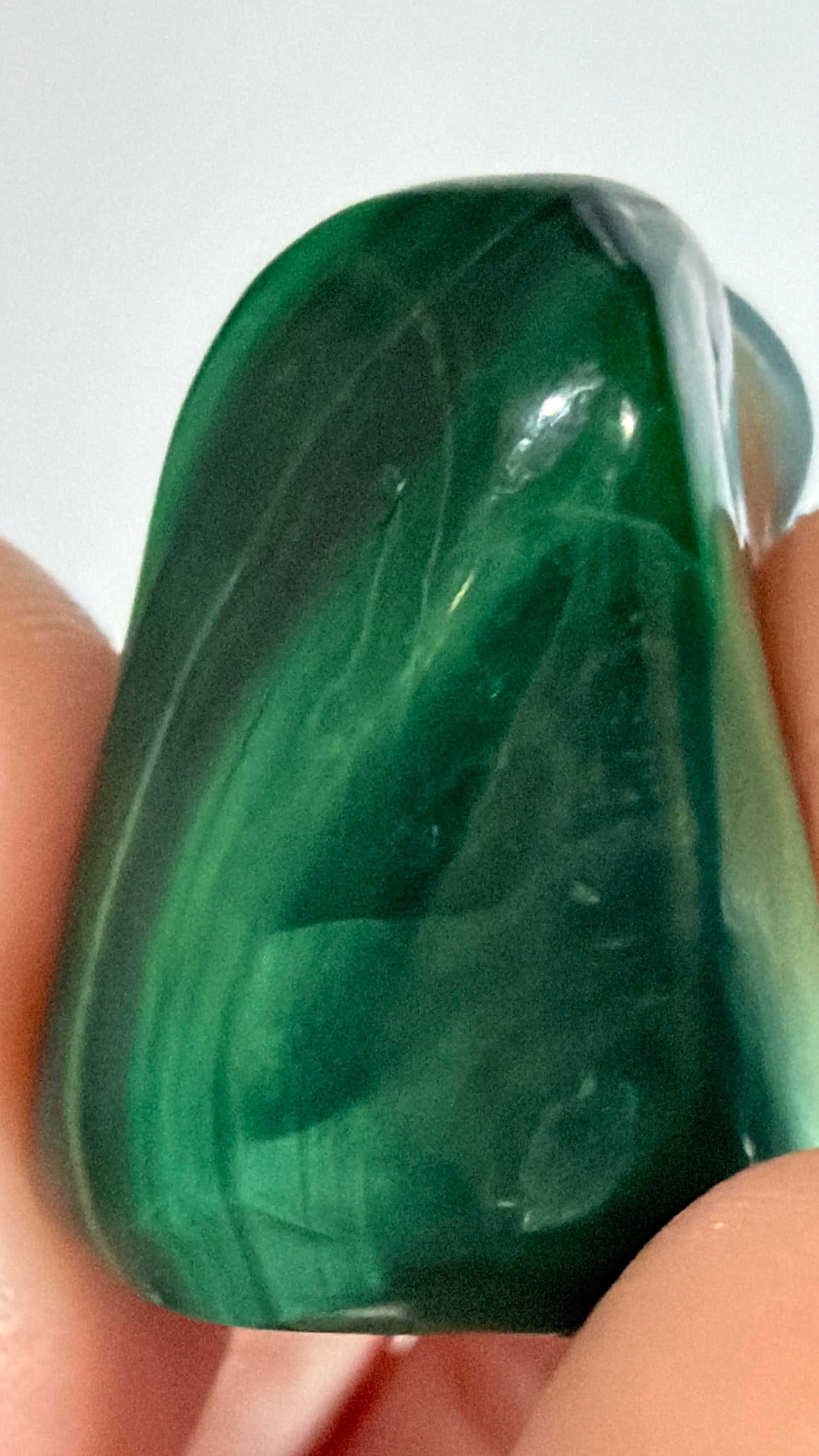 Malachite Tumble Stone – Soft Banded G -