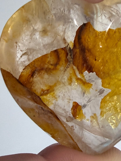 Golden Healer Quartz Heart B - 5cm