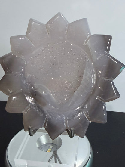 Agate Druzy Sunflower Carving with Acrylic Display Stand – 12.2cm | 251g