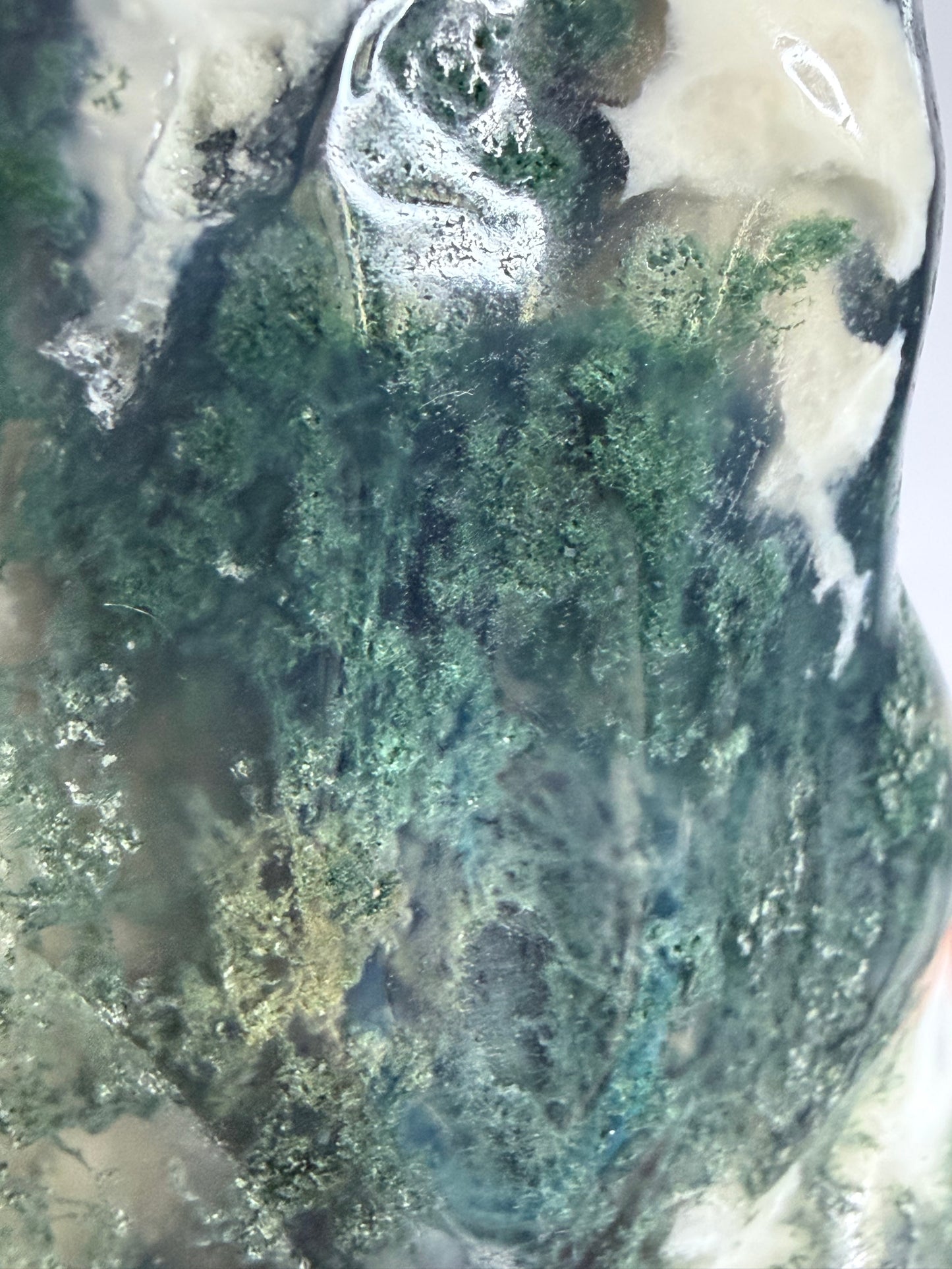 Moss Agate Goddess Statement Torso Carving – 544g - 12.5cm